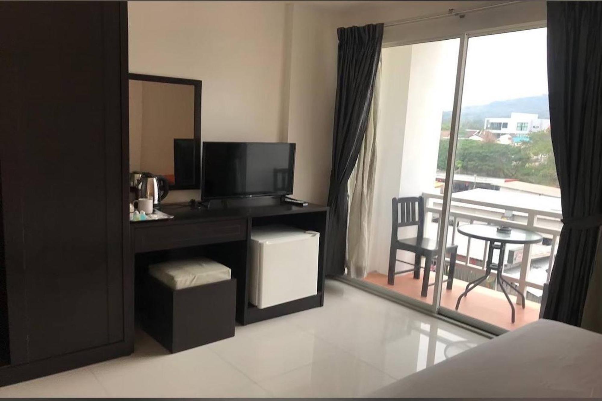 Praew Mansion Hotel Kamala Beach Eksteriør billede